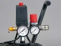 Kompresor tłokowy zbiornik  24l 222/min 230V 1,5kW